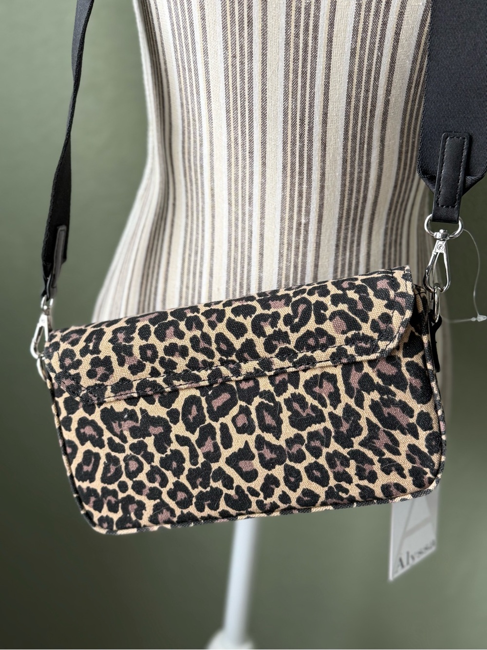 Leopard Mini Bag - Picture 4 of 9